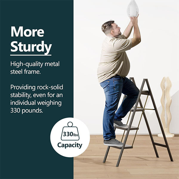 Folding Ladder with Wide Anti-Slip Steps